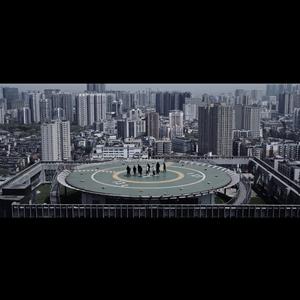 被迫当众任人玩弄H奶牛
