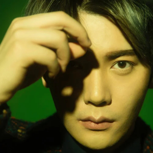 被迫当众任人玩弄H奶牛
